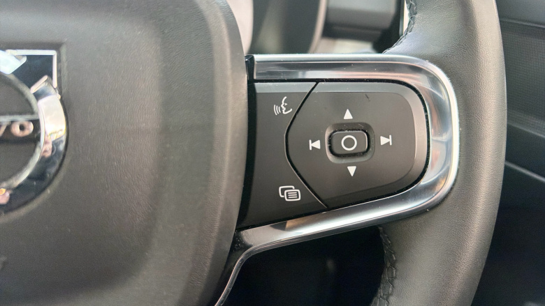 Volvo Xc40 1.5 T4 Recharge PHEV Plus Dark 5dr Auto Estate